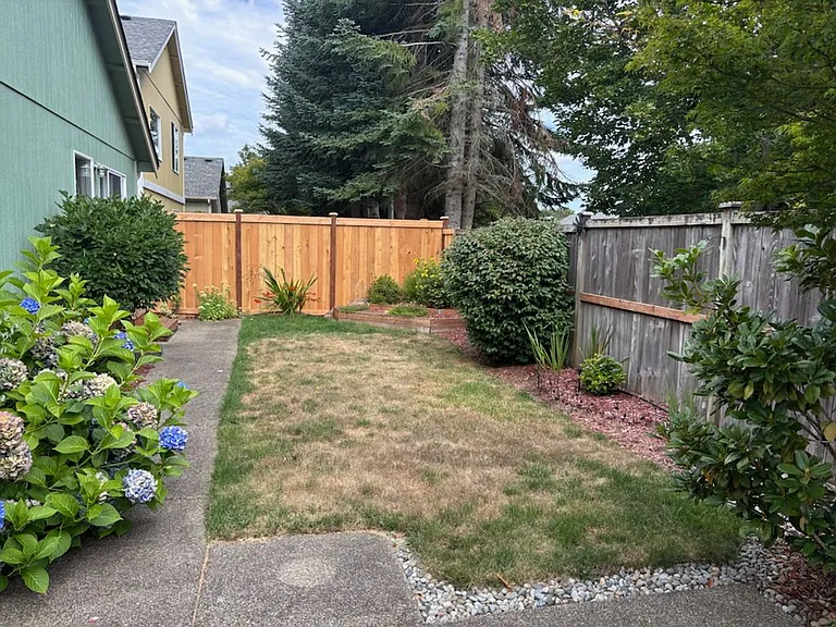 8048 Andover Ln SE — Photo 14