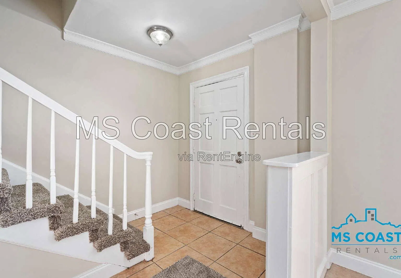 3 bed, 1.5 bath, 1327 sqft, $1,399 — Photo 3