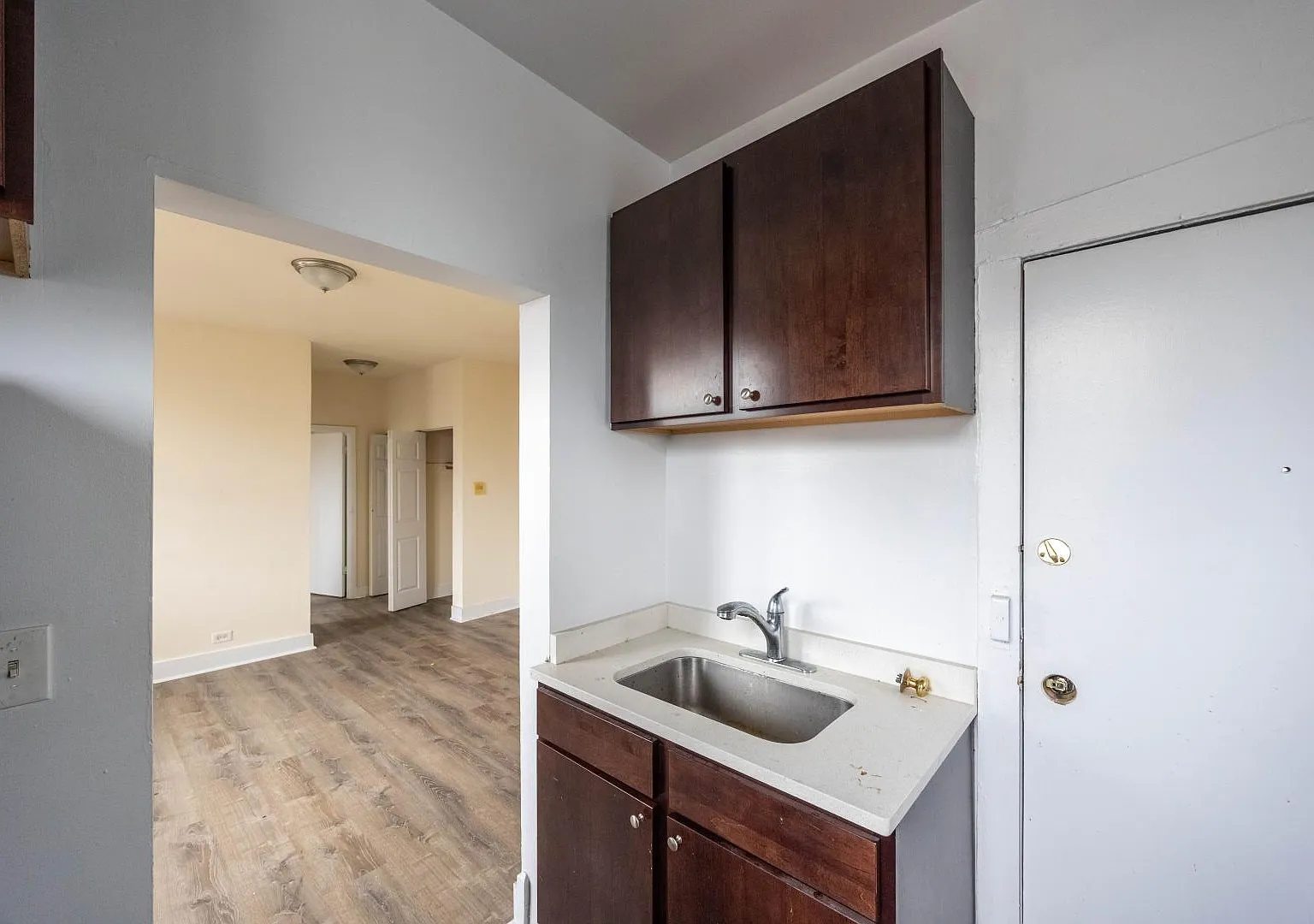 1536 N Kedzie Ave — Photo 3