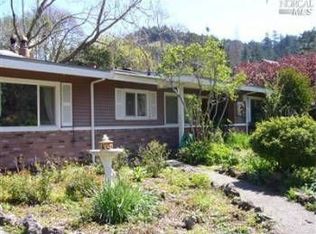 3 Crescent Dr, Woodacre, CA 94973