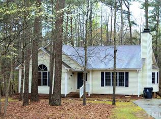 527 Southmead Dr, Clayton, NC 27527