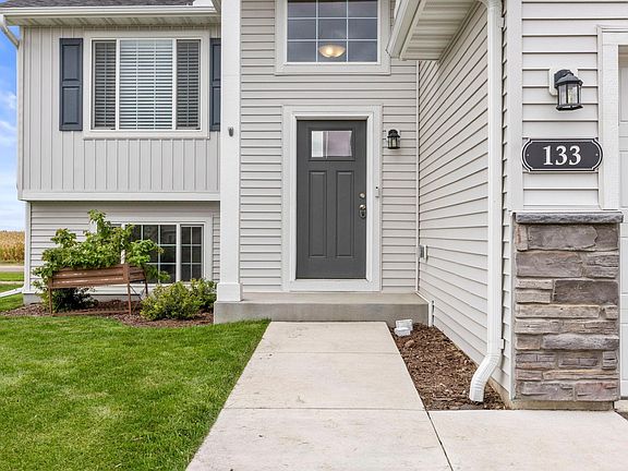 3rd image of 133 Terning Way