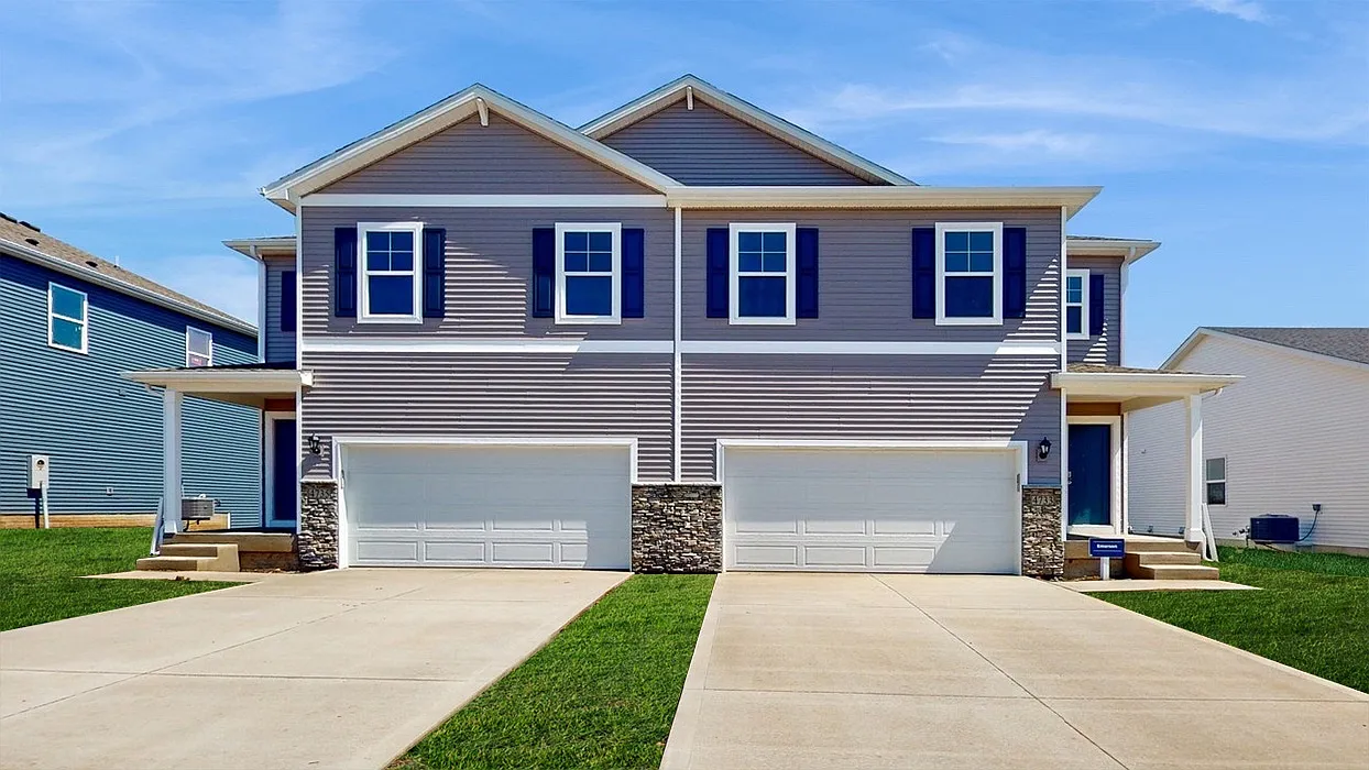 172nd St, Urbandale — Photo 1