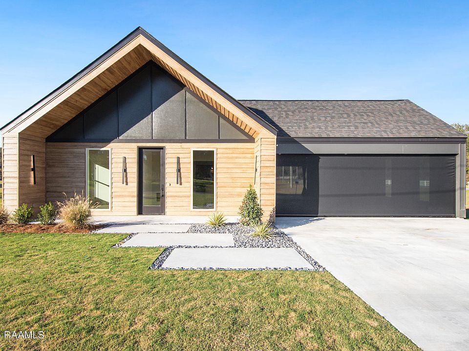 1st image of 100 La Rue Malaga