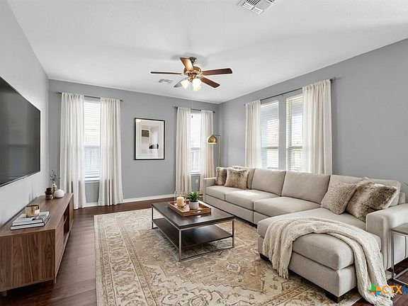 5th image of 5102 Primavera Ln
