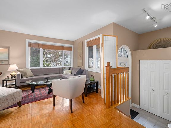 4th image of 147 Spinnaker Dr