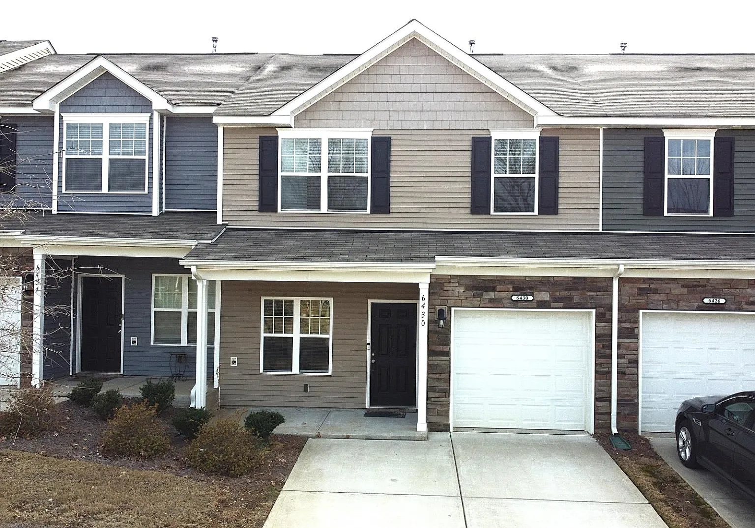 6430 Revolutionary Trl - 6430 Revolutionary Trail — Photo 2
