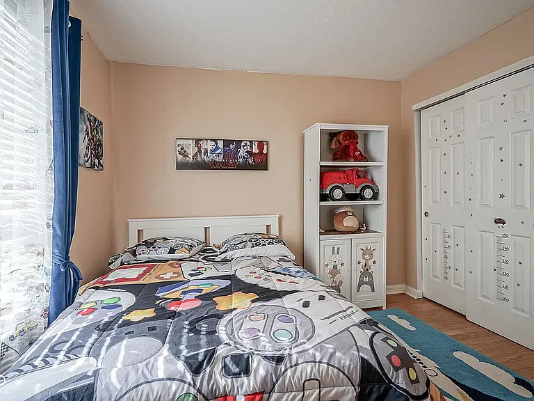 9904 Worthington Blvd — Photo 6