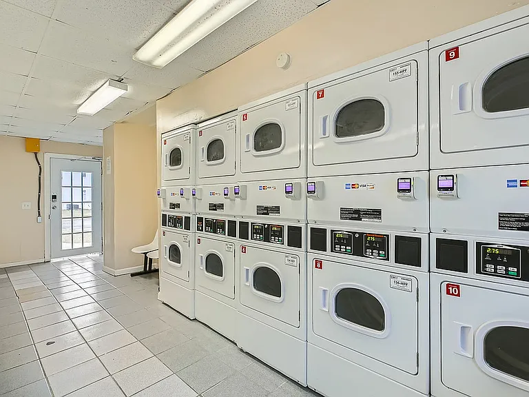 Laundry Center