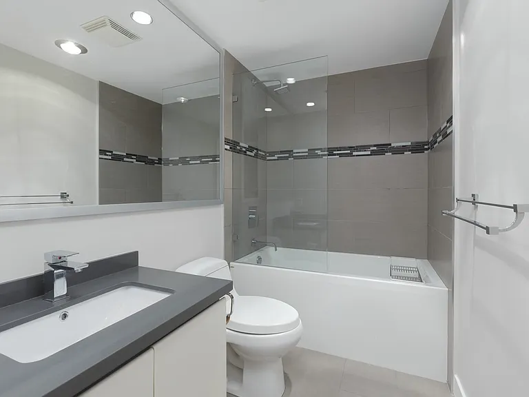 1008 Beach Ave #503 — Photo 11