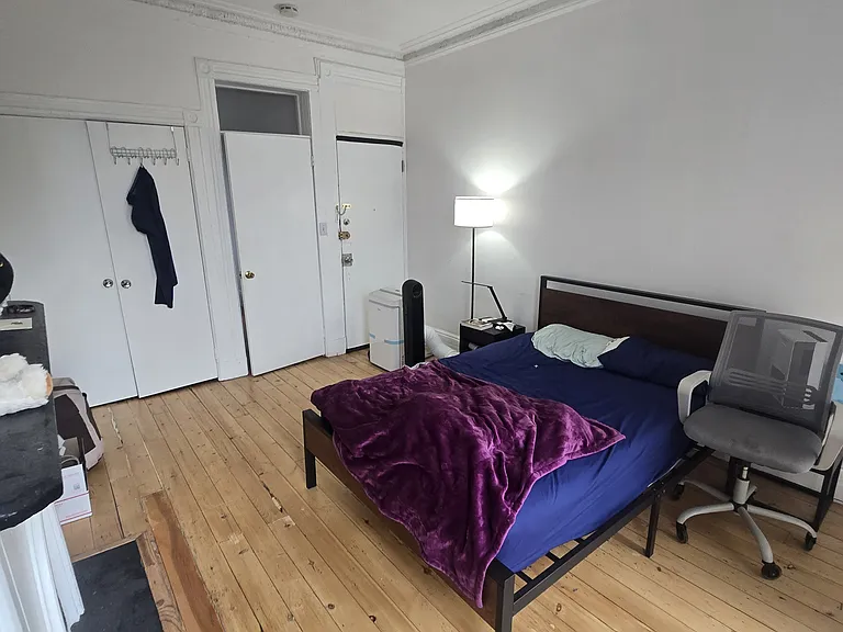 38 Wayne St #4L — Photo 7