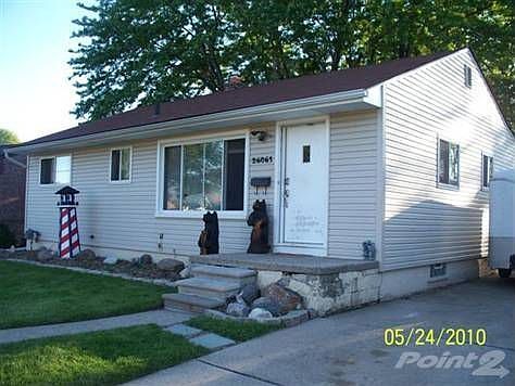 1st image of 26061 Compson St