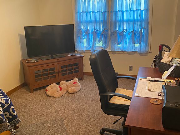 5th image of 22425 235th St