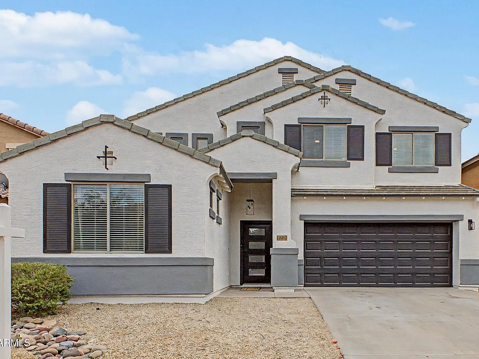 4 bed, 2.5 bath, 2784 sqft, $2,900 — Photo 2