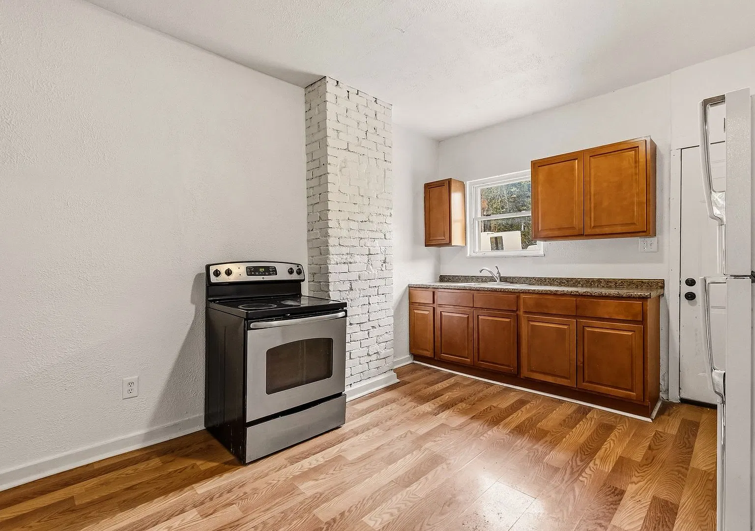 1507-1519 Coal Street — Photo 2