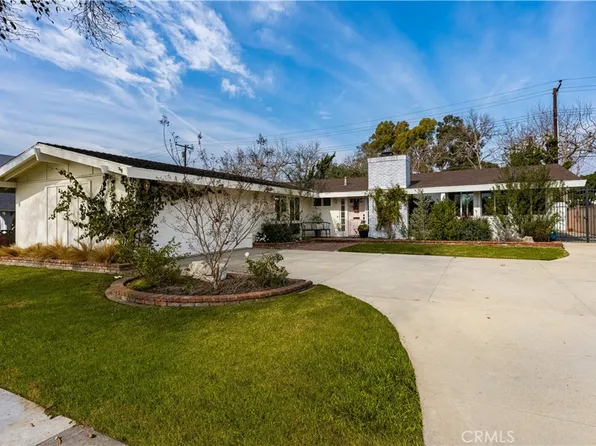 3231 Ruth Elaine Dr, Los Alamitos, CA 90720