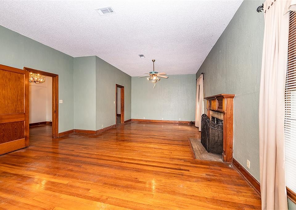 2504 5th St, Bay City, TX 77414 MLS 87000989 Zillow