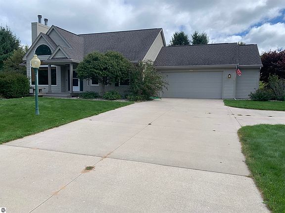 2nd image of 1196 Quaker Valley Dr
