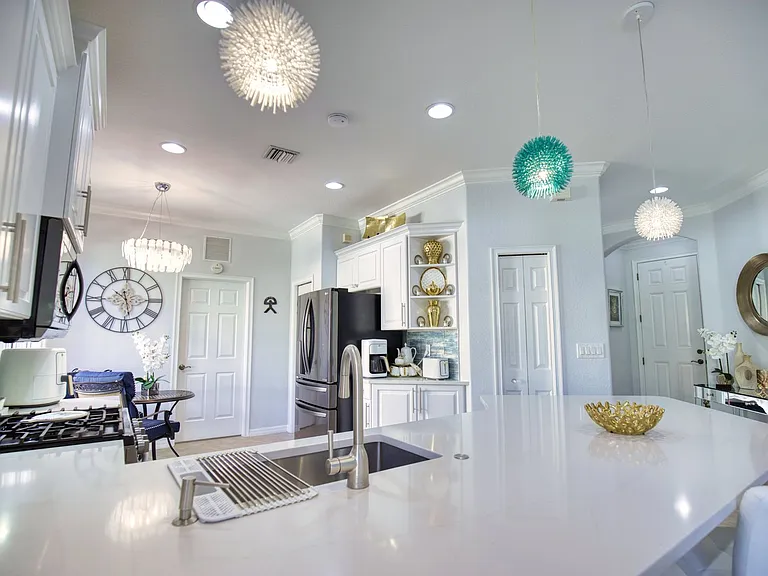 209 Mestre Pl — Photo 19