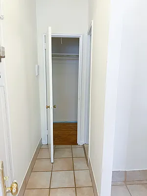 Rented by Urban Real Estate Inc | media 8