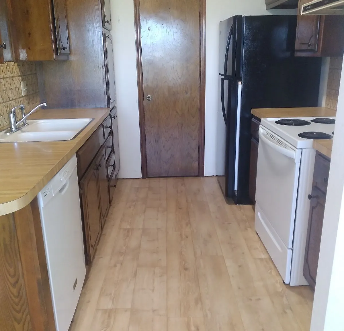 2 bed, 1127 sqft, $900 — Photo 1