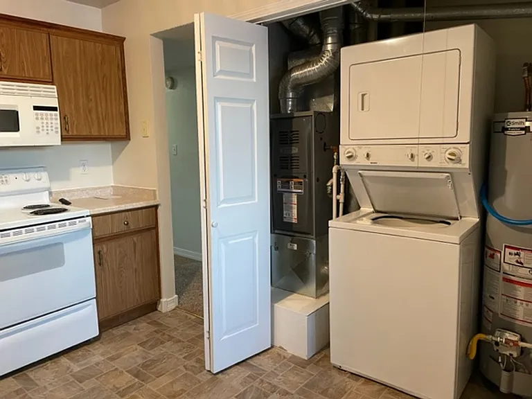 3219-21 Frontier St #23 — Photo 5