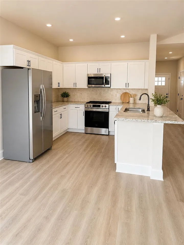4 bed, 1506 sqft, $2,200 — Photo 3