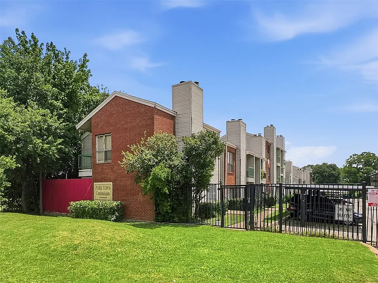 7126 Holly Hill Dr #210 — Photo 28