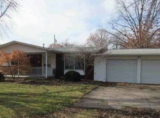 13 N 13th St, New Baden, IL 62265