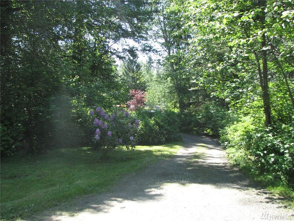 2nd image of 22221 N River Dr