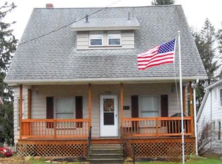 688 Washington St, Meadville, PA 16335