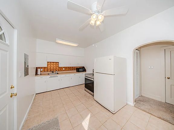 Unit 3 kitchen