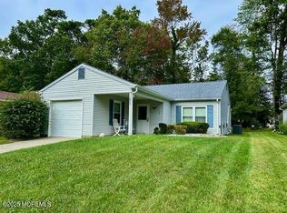 230 Valley Forge Dr, Little Egg Harbor, NJ 08087