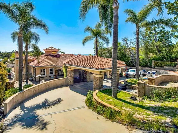 10011 Foxrun Rd, Santa Ana, CA 92705