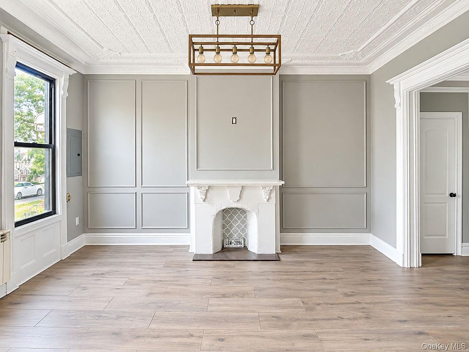 1st image of 286 Hemlock St #1