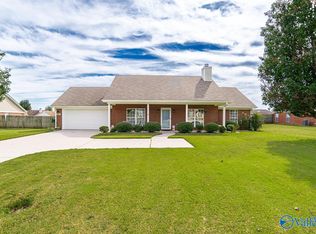 722 Elkwood Section Rd, Hazel Green, AL 35750