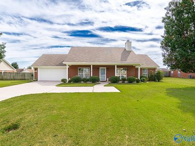 722 Elkwood Section Rd, Hazel Green, AL, 35750
