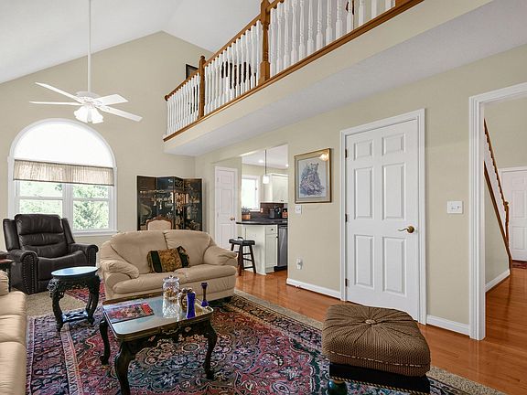 4th image of 954 Hopewell Heights Dr