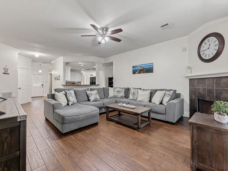 14807 Fairway Square Dr — Photo 6