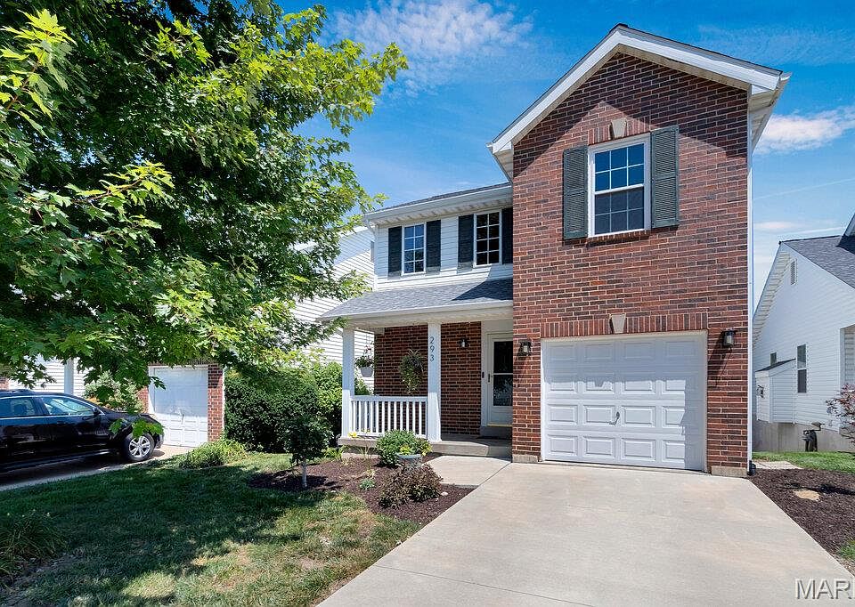 1st image of 293 Tyndale Dr