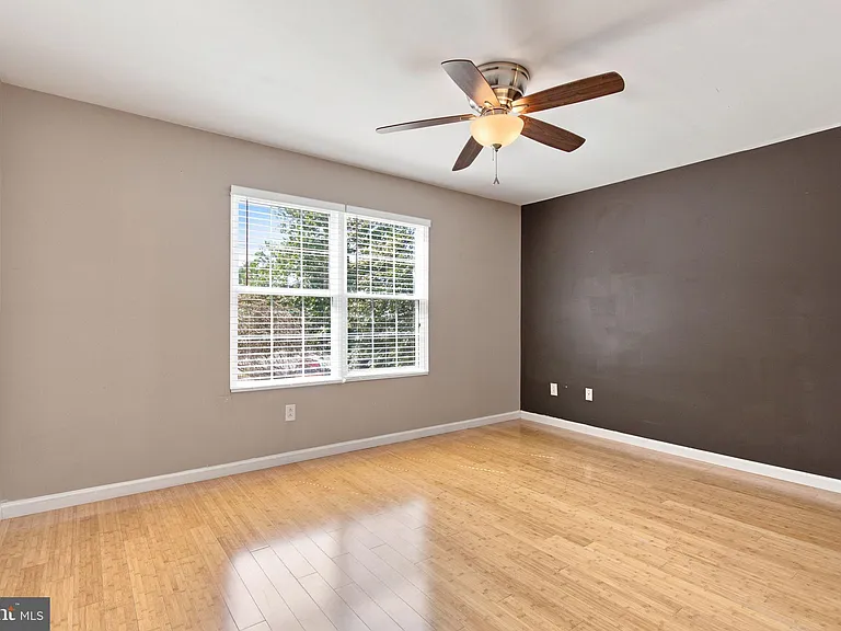 9310 Niki Pl #201 — Photo 10