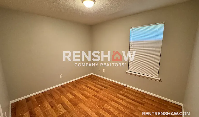 381 N Manassas St — Photo 5