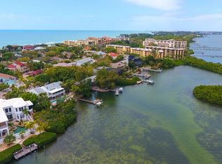 1281 Tree Bay Ln, Sarasota, FL 34242