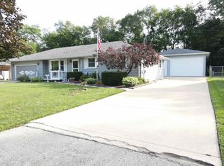 455 Collins Dr, South Beloit, IL 61080