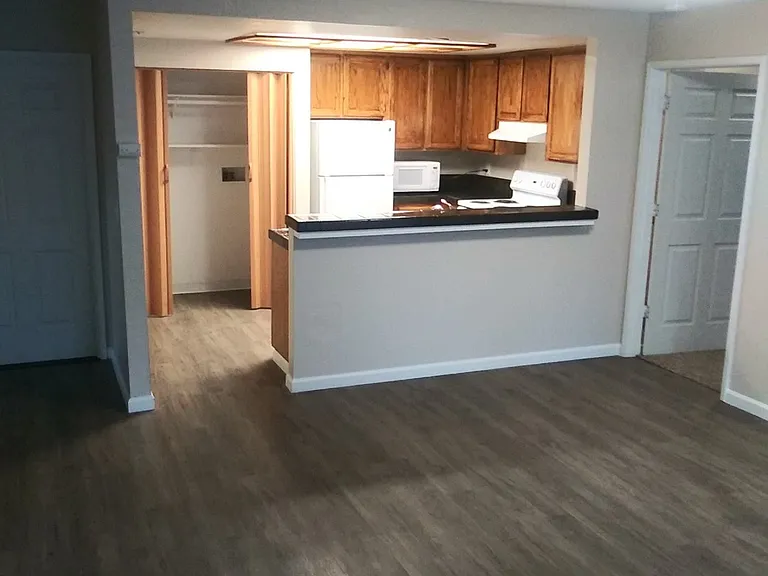 Arden Fair Apartments — Photo 33