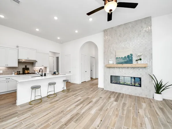 9438 Chateau Hill Iowa, Manvel, TX 77578