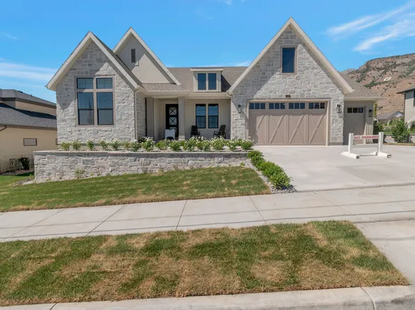 1123 E 200 S, Pleasant Grove, UT 84062
