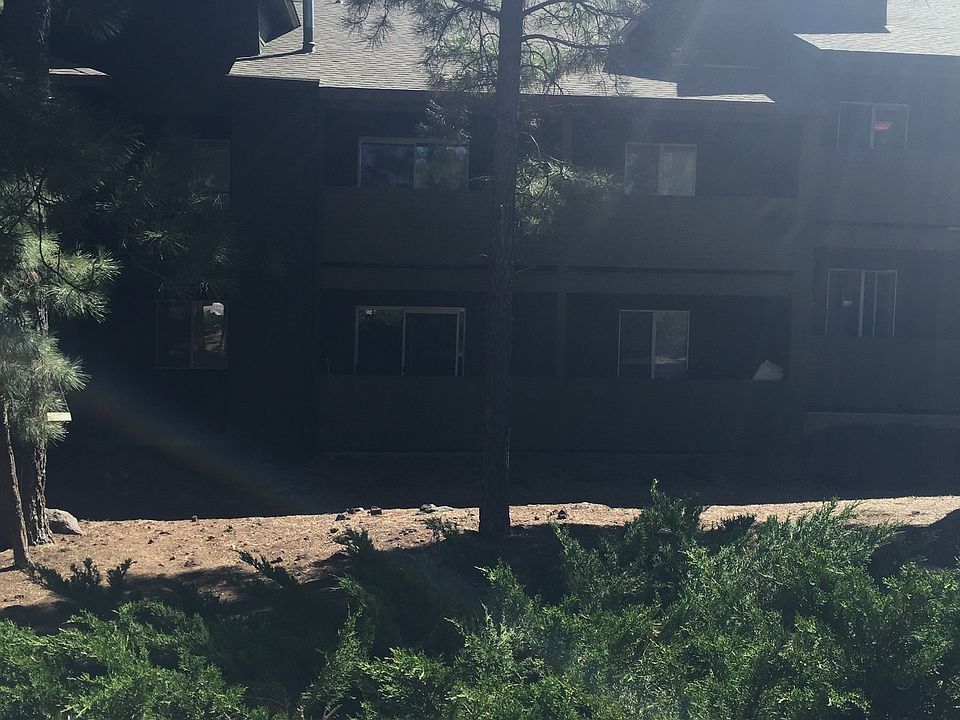 2nd image of 1385 W University Ave Unit 131
