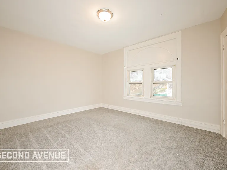 7645 Highland Ave — Photo 10