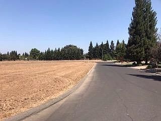 1st image of 5559 Black Oak Dr